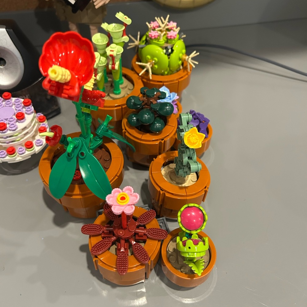 Lego Tiny Plants Set